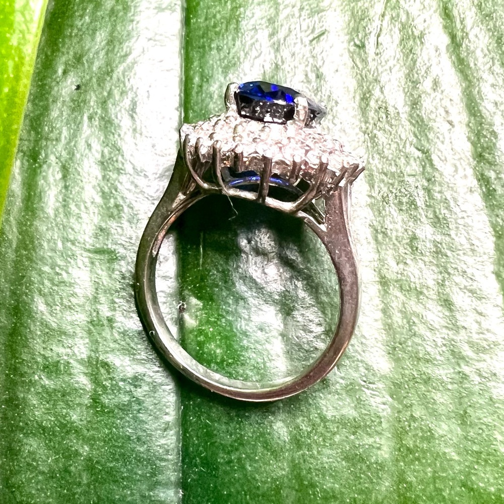 GORGEOUS 3.3 Ct NAVY BLUE SAPPHIRE & CZ 925 STERLING SILVER WOMEN COCKTAIL RING - Picture 14 of 16